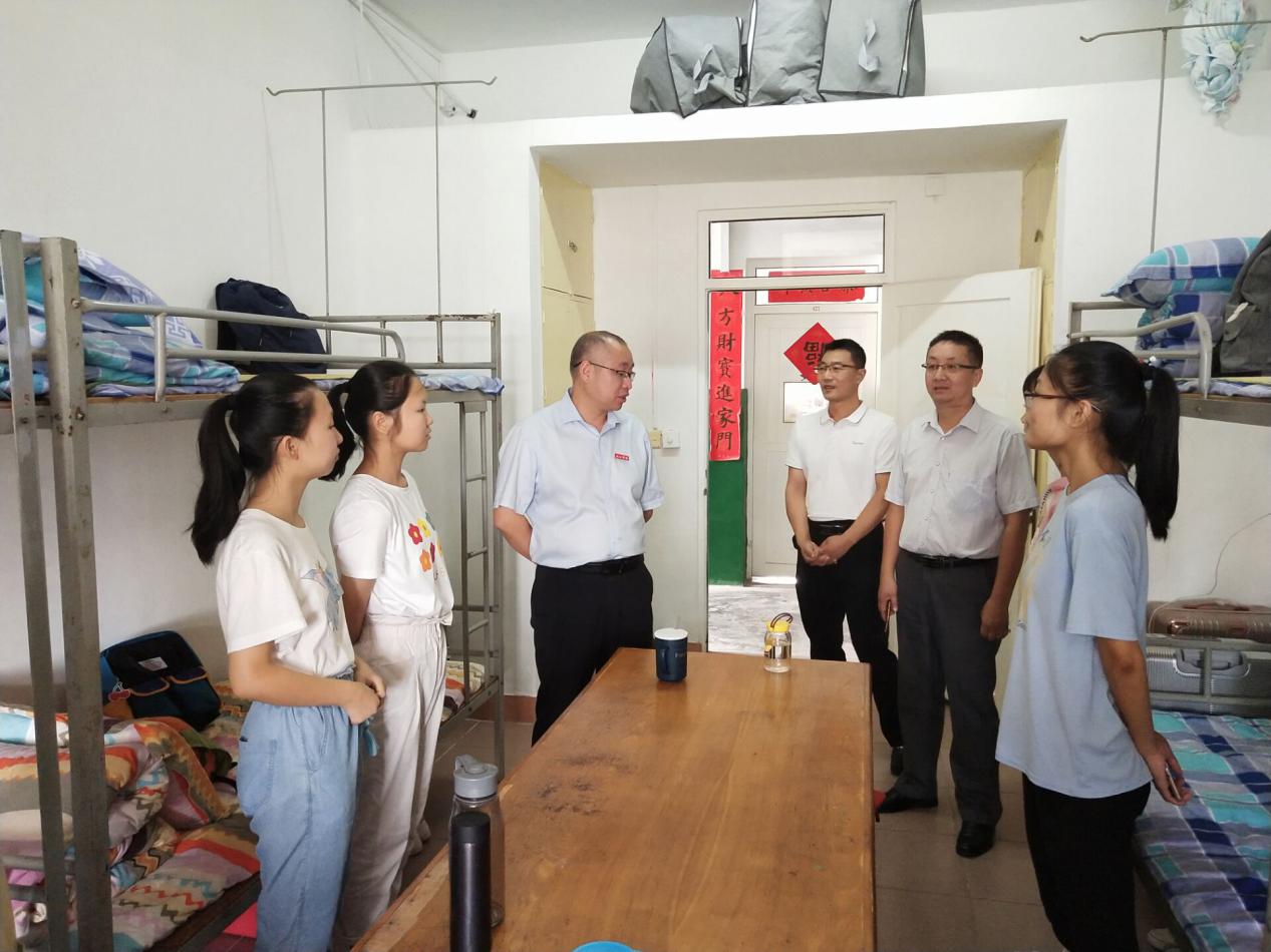 D02B9B77325CE44AC05AEF908A14BA25